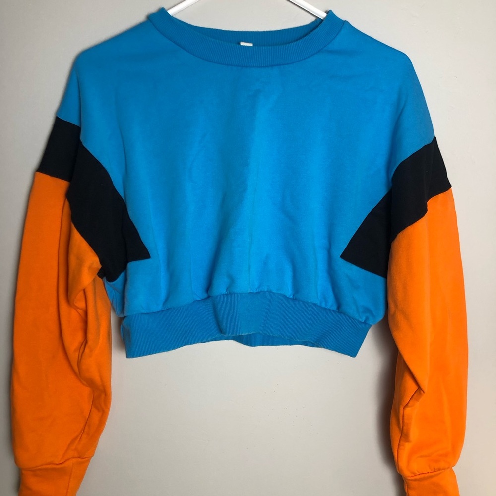 Sweatshirt